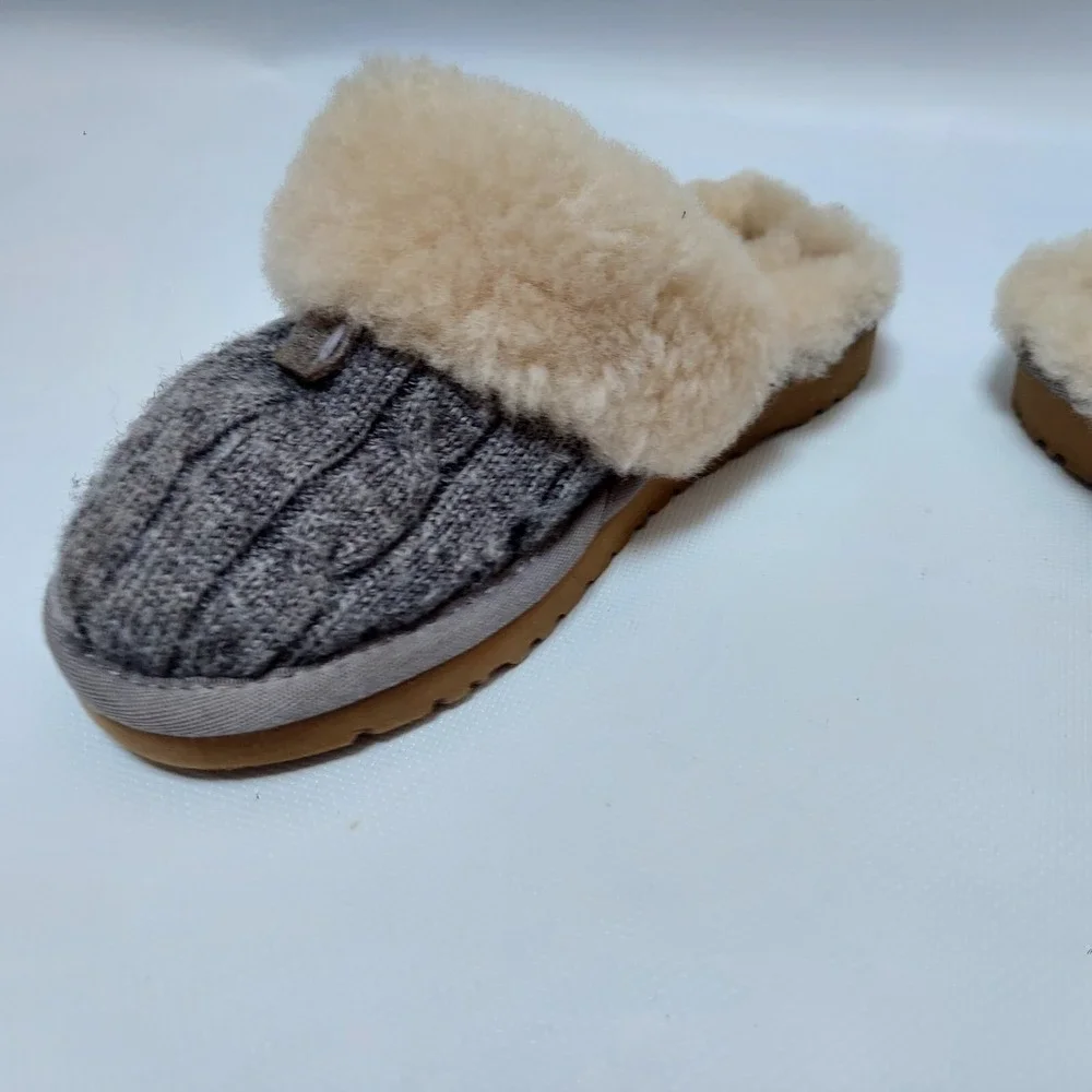 UGG Kids Slippers Size 13 Grey Minimalist Cable Knit Shearling Coquette Shoes